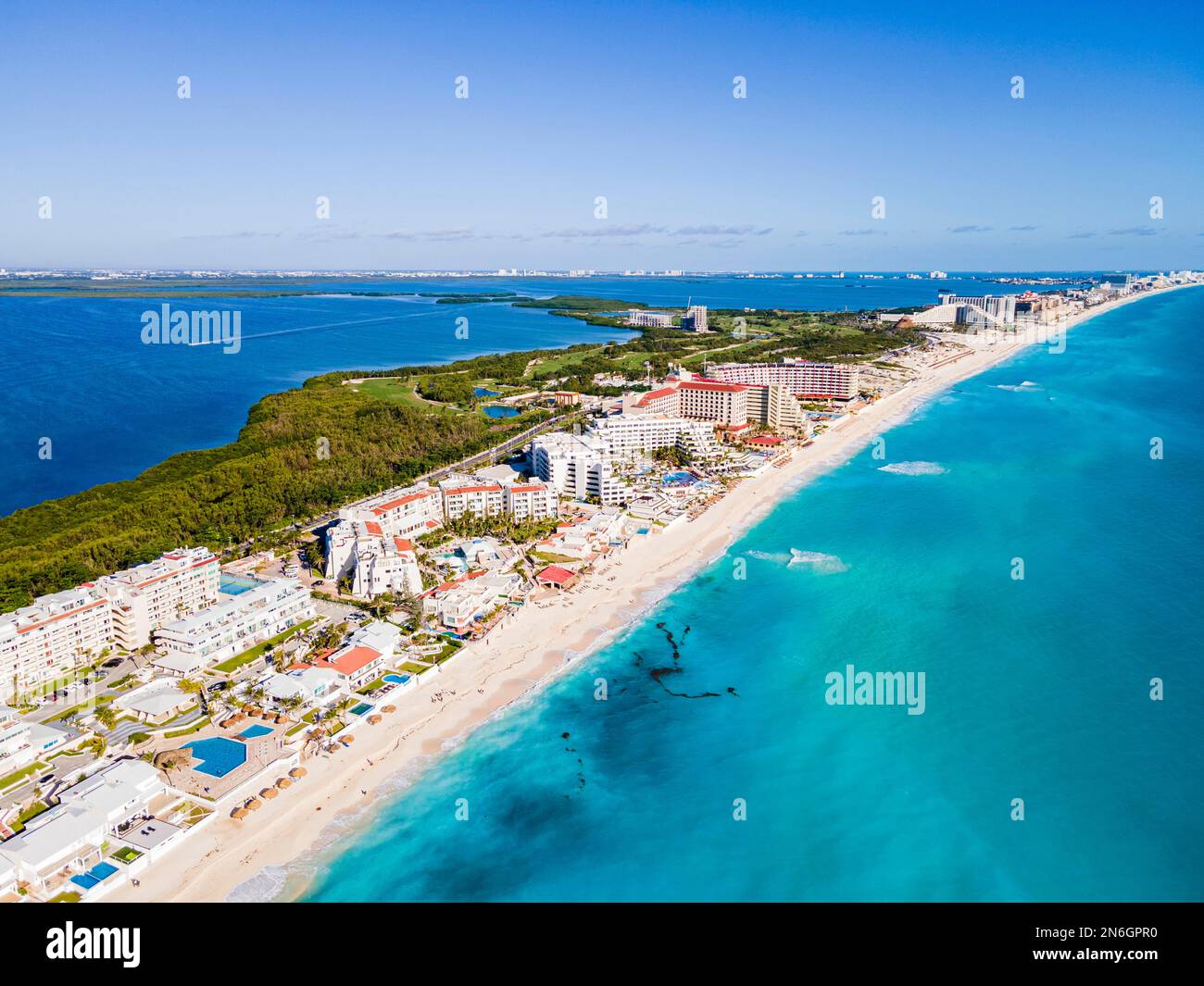 Vista aérea de la Zona Hotelera de Cancún